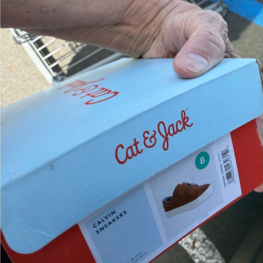 Cat & Jack size 8 brown boys shoes new in box